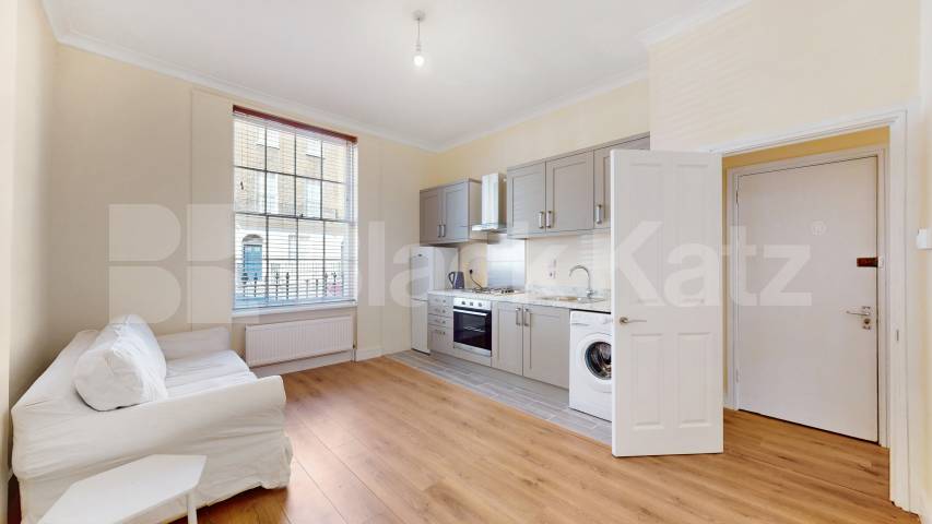 Newly refurbished two bed in Marylebone mins to Regents Park Balcombe Street, Marylebone